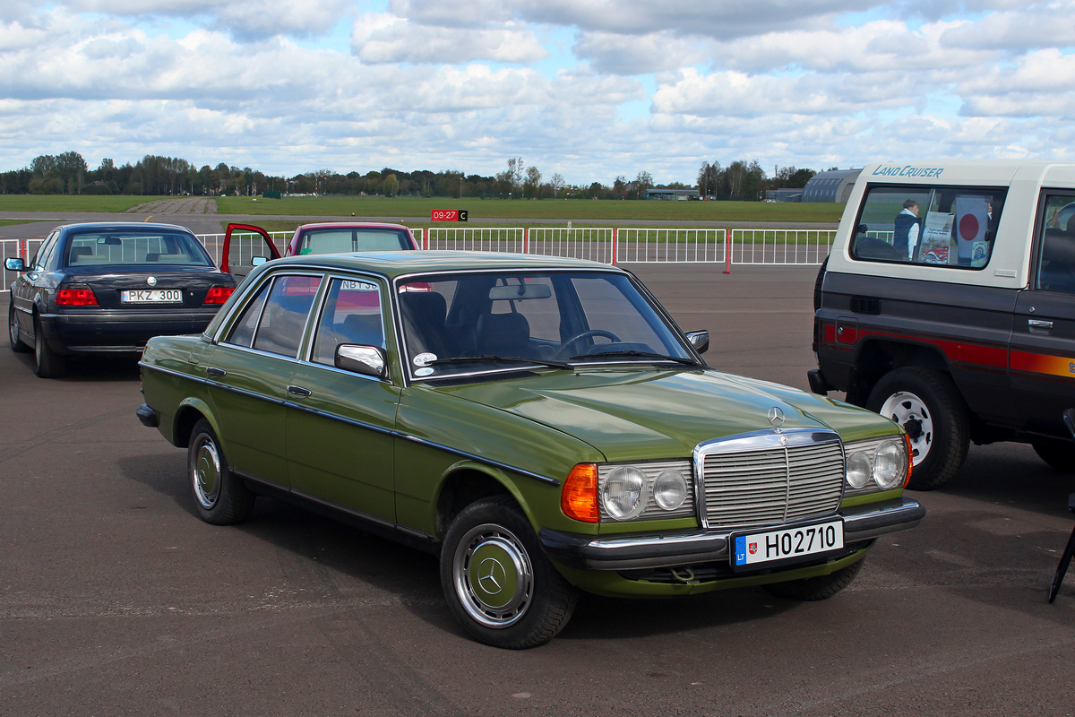 Литва, № H02710 — Mercedes-Benz (W123) '76-86; Литва — Retro mugė 2024 ruduo