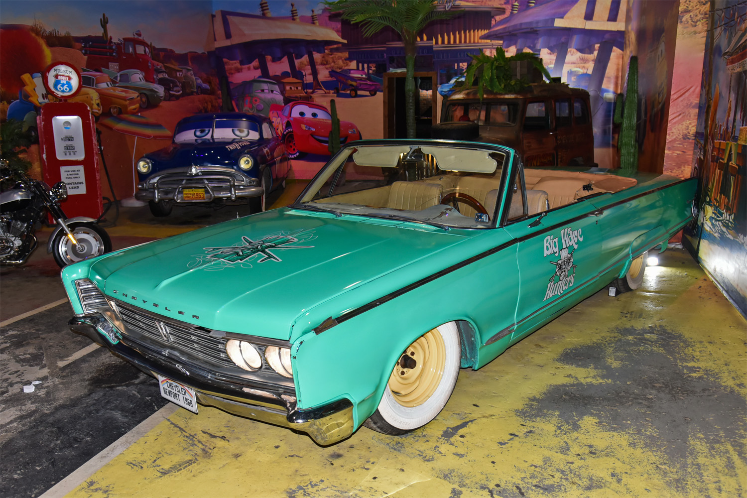 Санкт-Петербург, № (78) Б/Н 0047 — Chrysler Newport (4G) '65-68