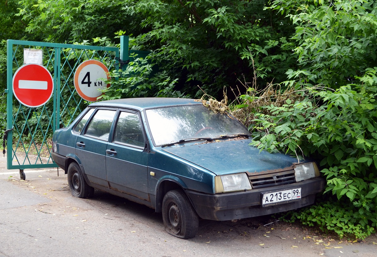 Москва, № А 213 ЕС 99 — ВАЗ-21099 '90-04