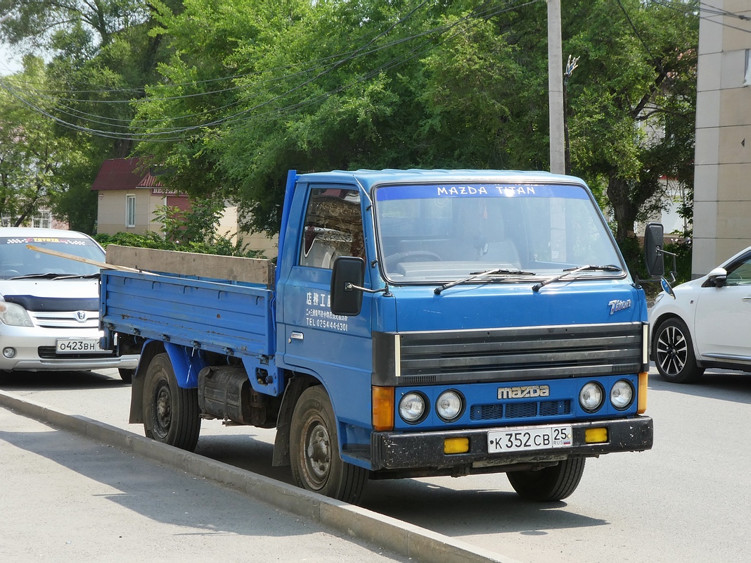 Приморский край, № К 352 СВ 25 — Mazda Titan (2G) '80-89