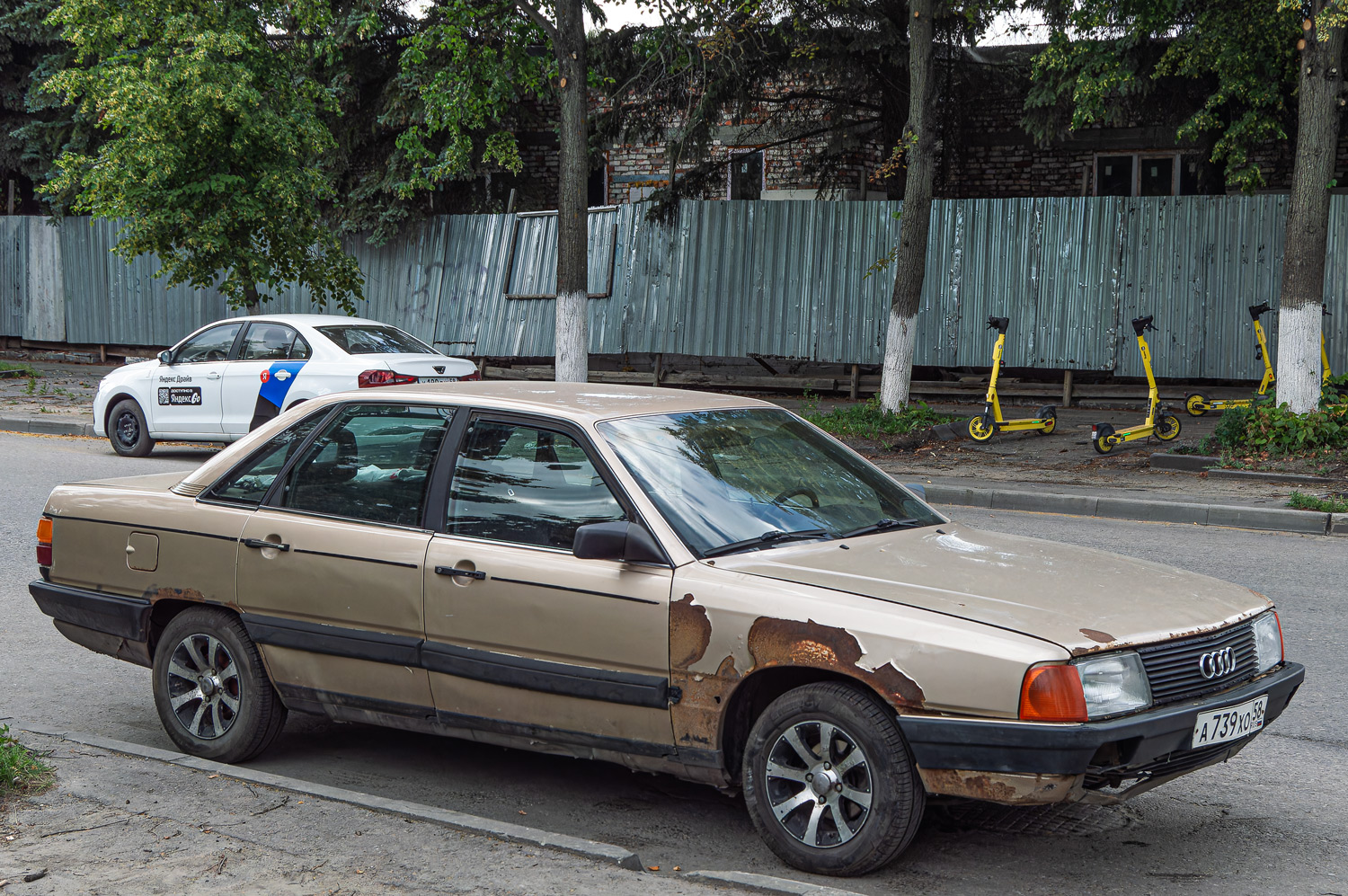 Пензенская область, № А 739 ХО 58 — Audi 100 (C3) '82-91
