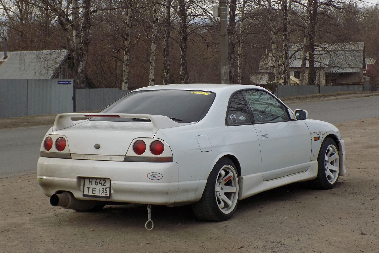 Вологодская область, № Н 642 ТЕ 35 — Nissan Skyline (R33) '93-98