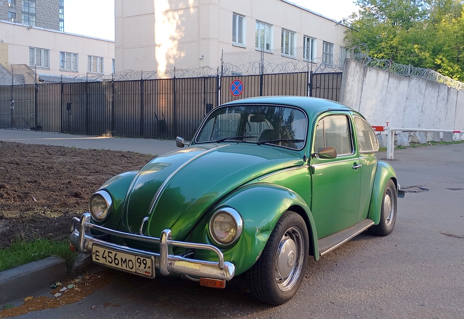 Москва, № Е 456 МО 99 — Volkswagen Käfer 1200L/J/1600i '74-04