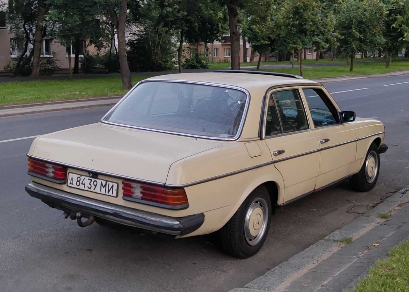 Минск, № Д 8439 МИ — Mercedes-Benz (W123) '76-86