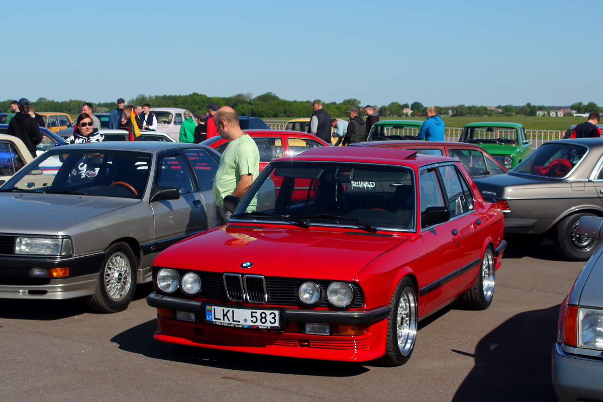 Литва, № LKL 583 — BMW 5 Series (E28) '82-88; Литва — Retro mugė 2025