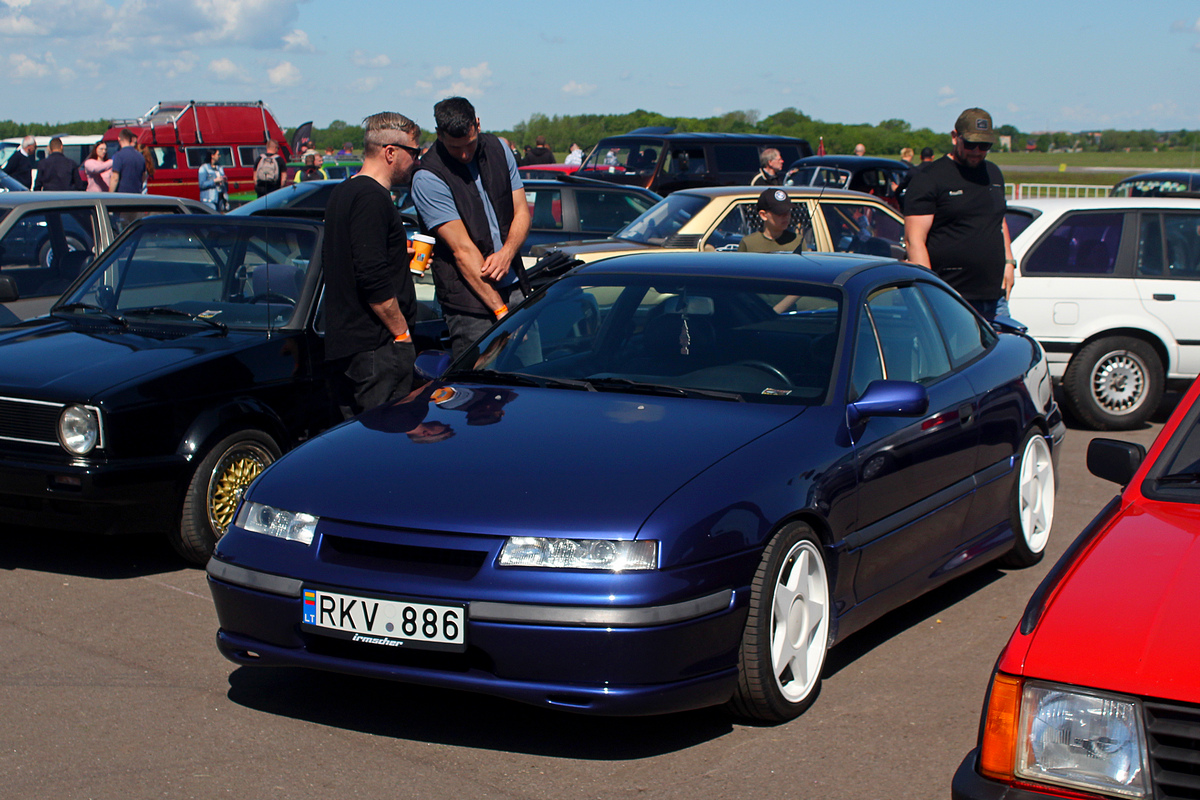 Литва, № RKV 886 — Opel Calibra '89-97; Литва — Retro mugė 2025