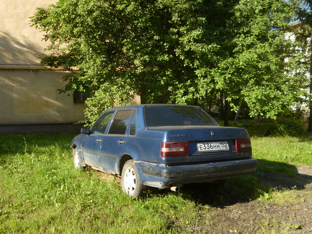 Нижегородская область, № Е 336 НН 152 — Volvo 460 '88–97