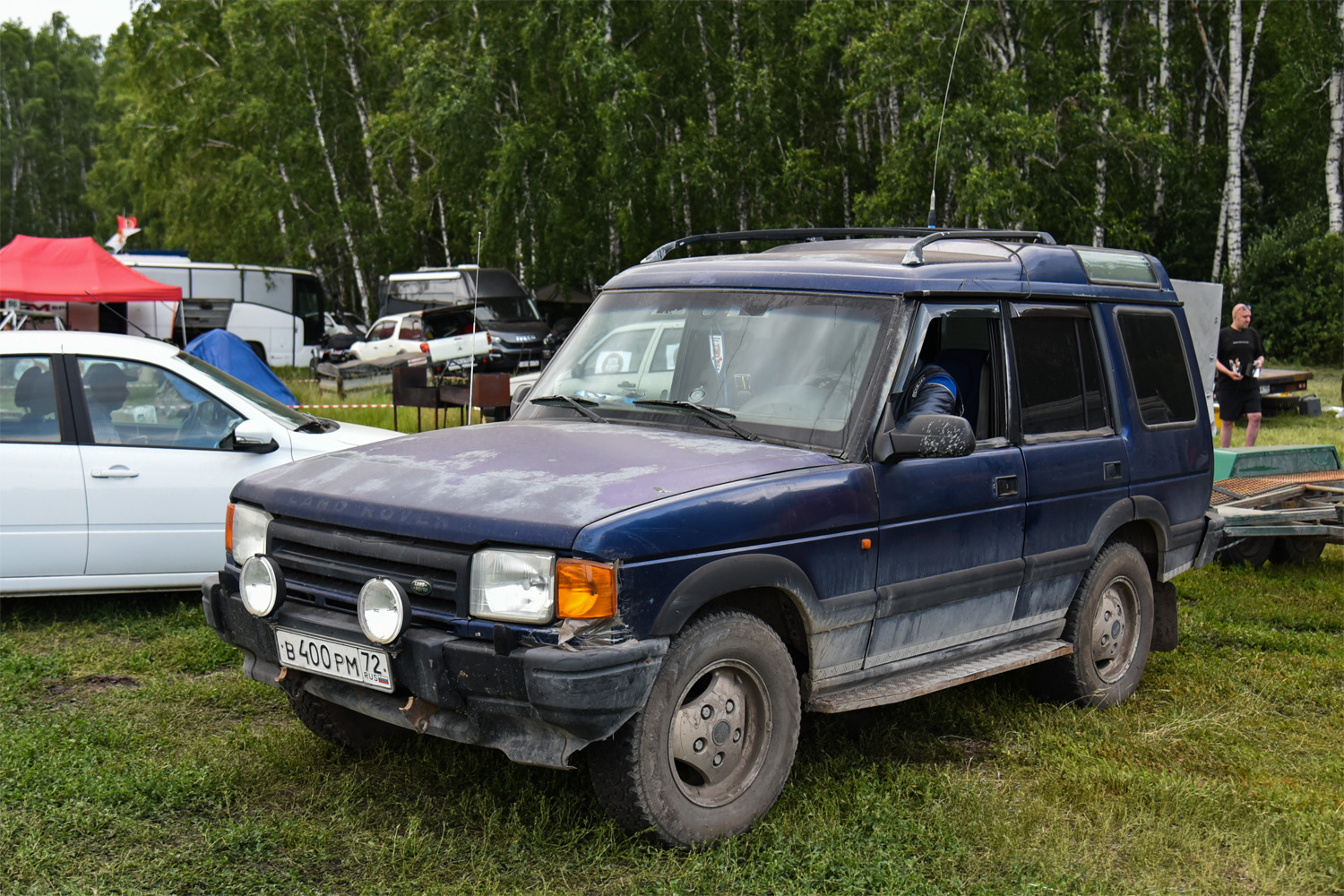 Тюменская область, № В 400 РМ 72 — Land Rover Discovery (I) '89-98
