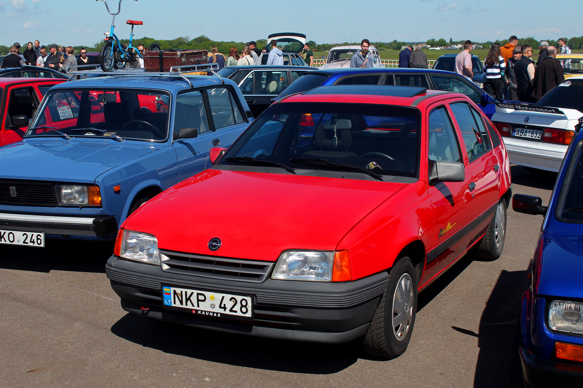 Литва, № NKP 428 — Opel Kadett (E) '84-95; Литва — Retro mugė 2025
