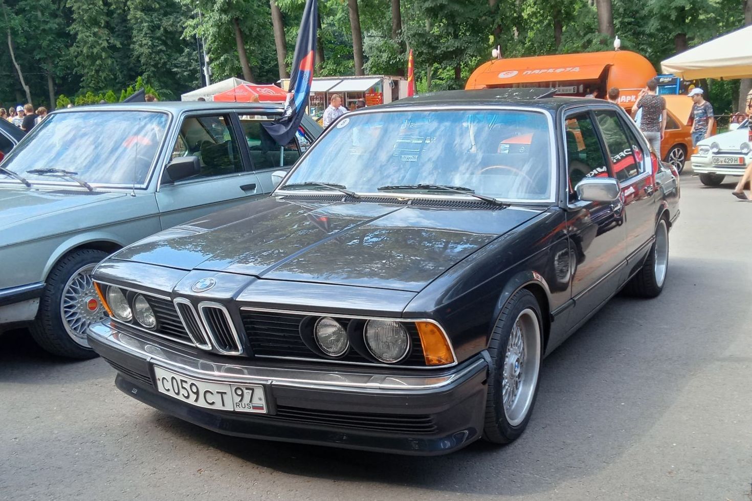 Москва, № С 059 СТ 97 — BMW 7 Series (E23) '77-86; Рязанская область — 12-й ретро-фестиваль "Машина Времени", 12 июля 2025 г.