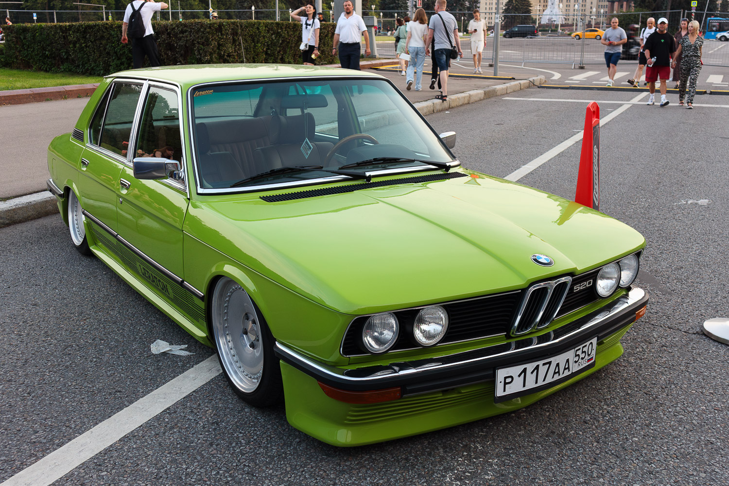 Московская область, № Р 117 АА 550 — BMW 5 Series (E12) '72-81; Москва — Фестиваль "Ретрорейс" 2025
