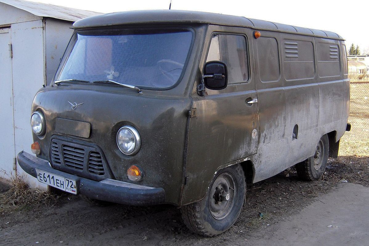 Тюменская область, № Е 611 ЕН 72 — УАЗ-3741 '85–03
