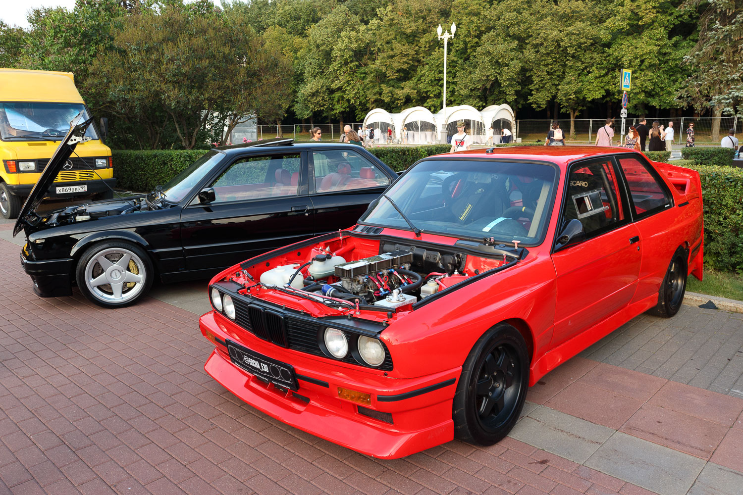 Москва, № Е 392 ЕУ 777 — BMW 3 Series Coupe (E30) '82-91; Москва — Фестиваль "Ретрорейс" 2025