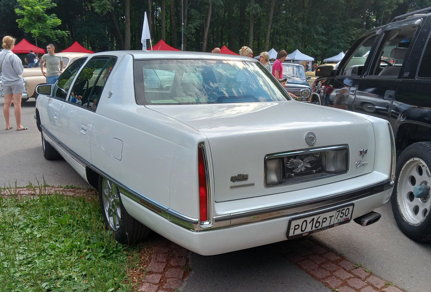 Московская область, № Р 016 РТ 750 — Cadillac DeVille (7G) '94-99; Рязанская область — 12-й ретро-фестиваль "Машина Времени", 12 июля 2025 г.