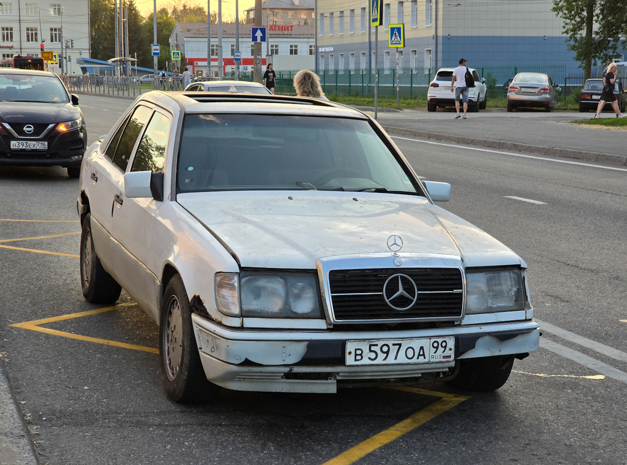 Татарстан, № В 597 ОА 99 — Mercedes-Benz (W124) '84-96