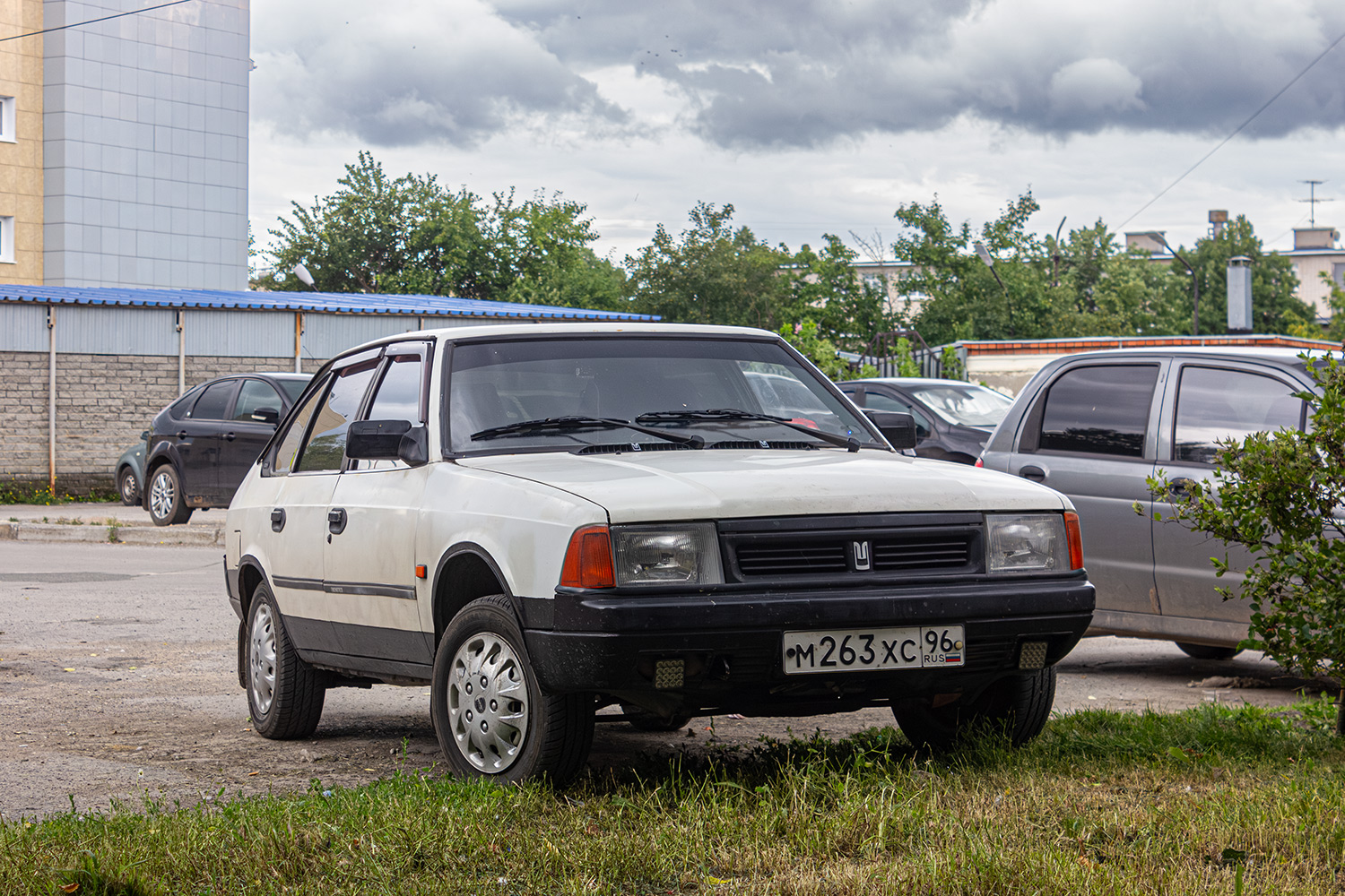 Свердловская область, № М 263 ХС 96 — Москвич-21412 '86-94
