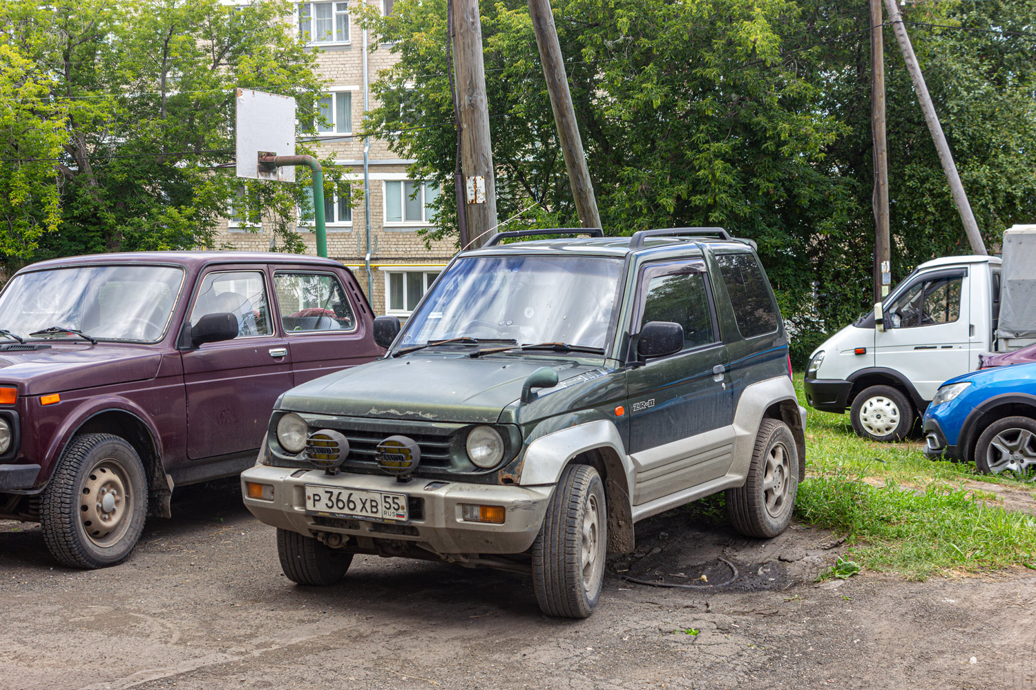 Свердловская область, № Р 366 ХВ 55 — Mitsubishi Pajero Junior (H57A) '95-98