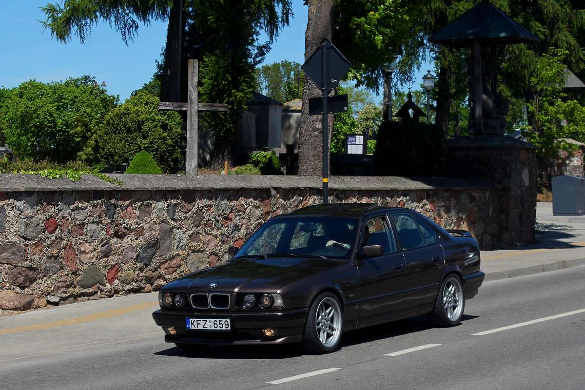 Литва, № KFZ 659 — BMW 5 Series (E34) '87-96