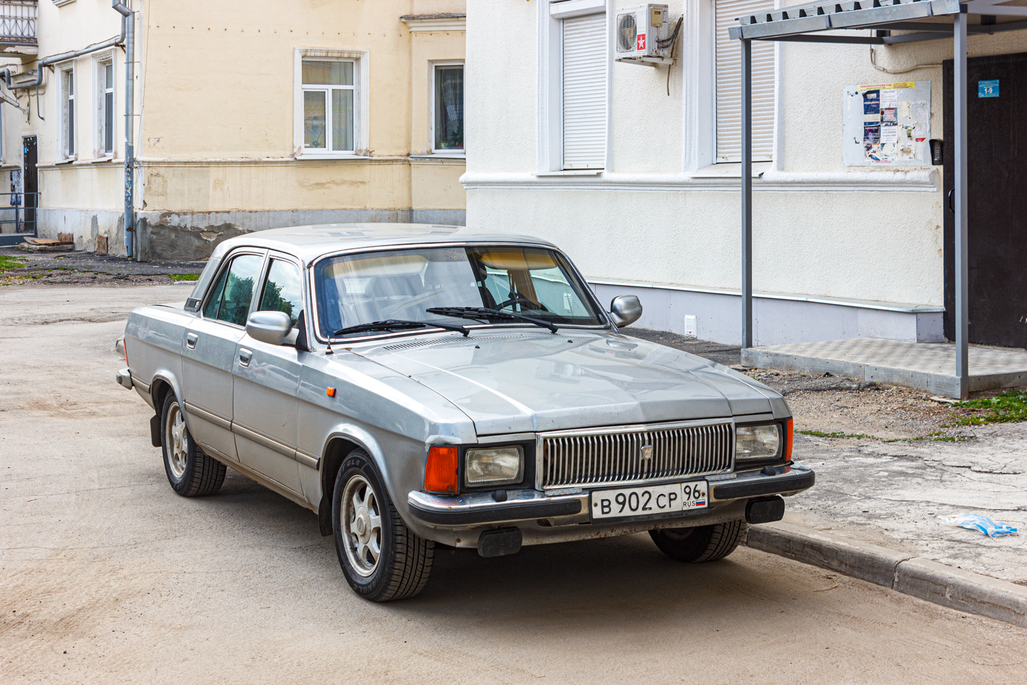 Свердловская область, № В 902 СР 96 — ГАЗ-3102 Волга '81-08