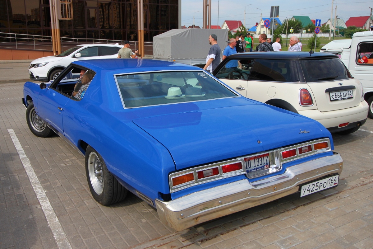 Саратовская область, № У 425 РО 164 — Chevrolet Impala (6G) '77-85; Тамбовская область — Фестиваль легендарной техники 2025