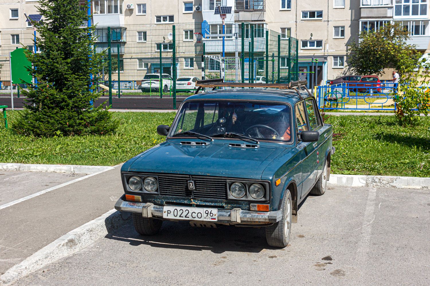 Свердловская область, № Р 022 СО 96 — ВАЗ-2106 (Иж) '01-06
