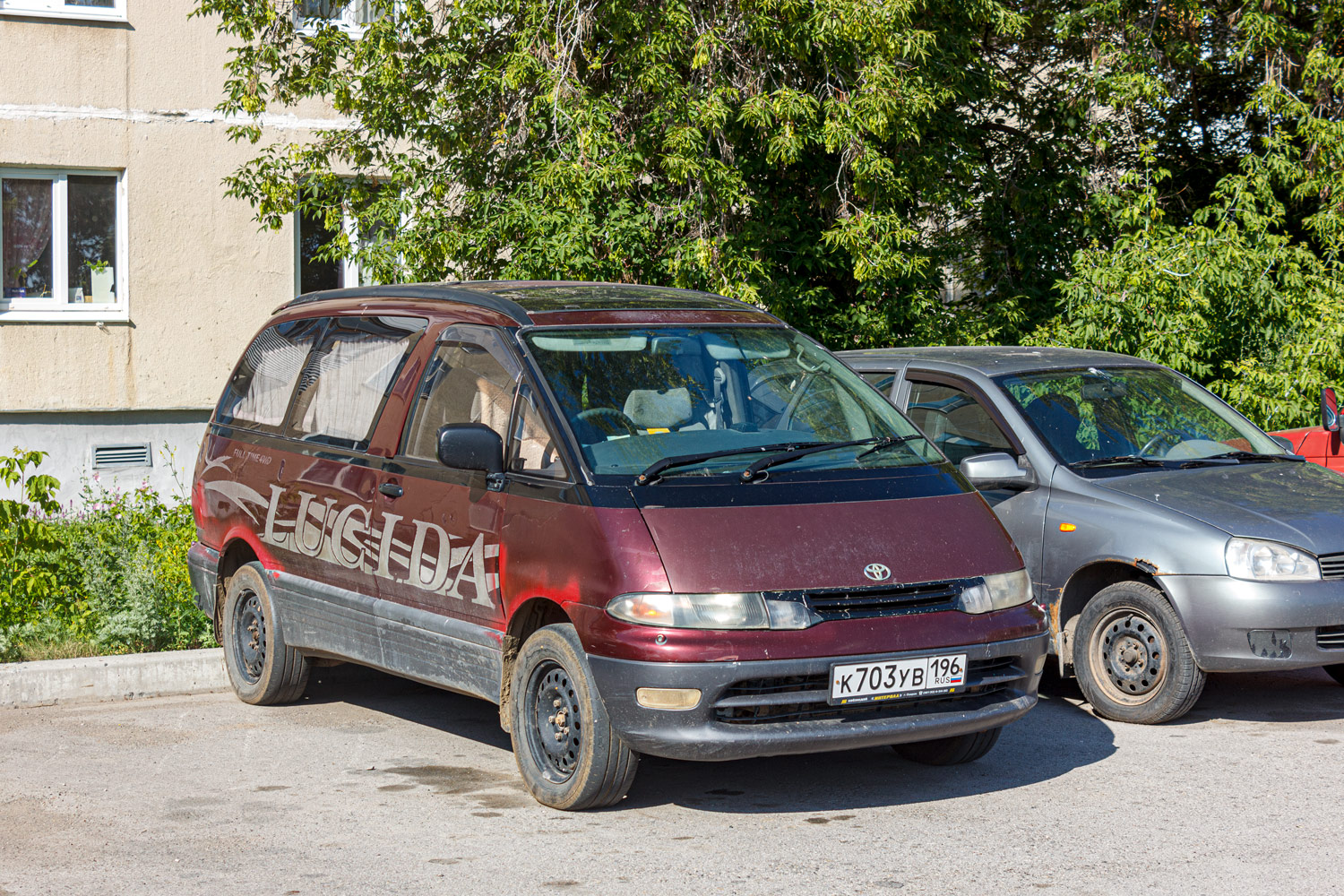 Свердловская область, № К 703 УВ 196 — Toyota Estima Lucida (XR10/XR20) '92-99
