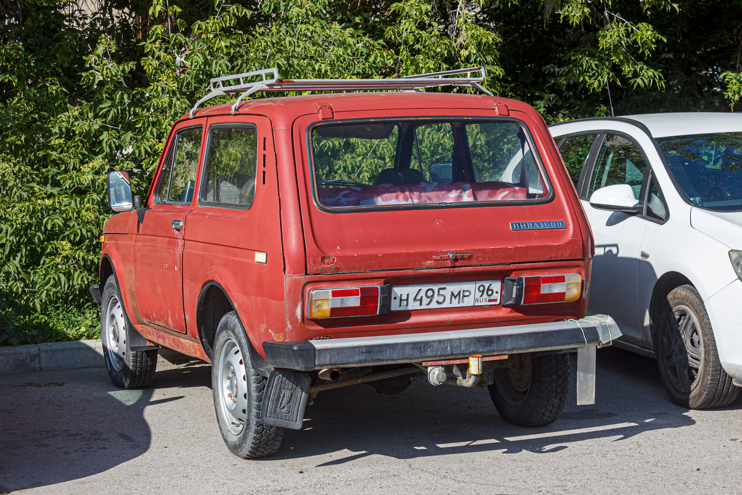 Свердловская область, № Н 495 МР 96 — ВАЗ-2121 Нива '77-94