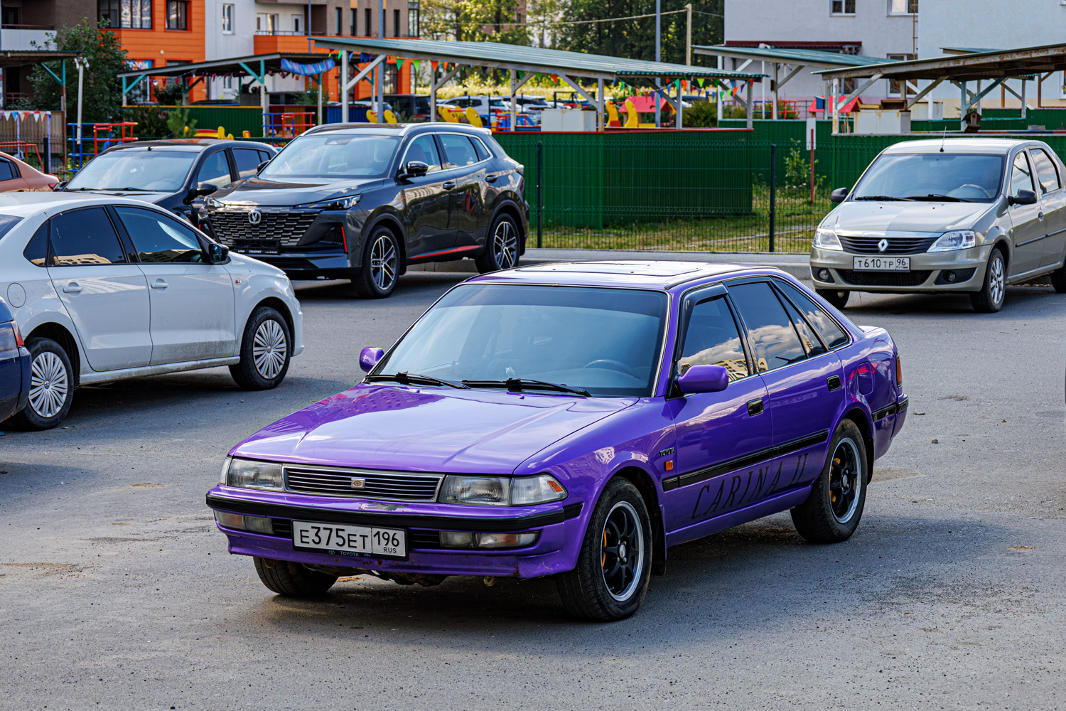 Свердловская область, № Е 375 ЕТ 196 — Toyota Carina II (T170) '88-92