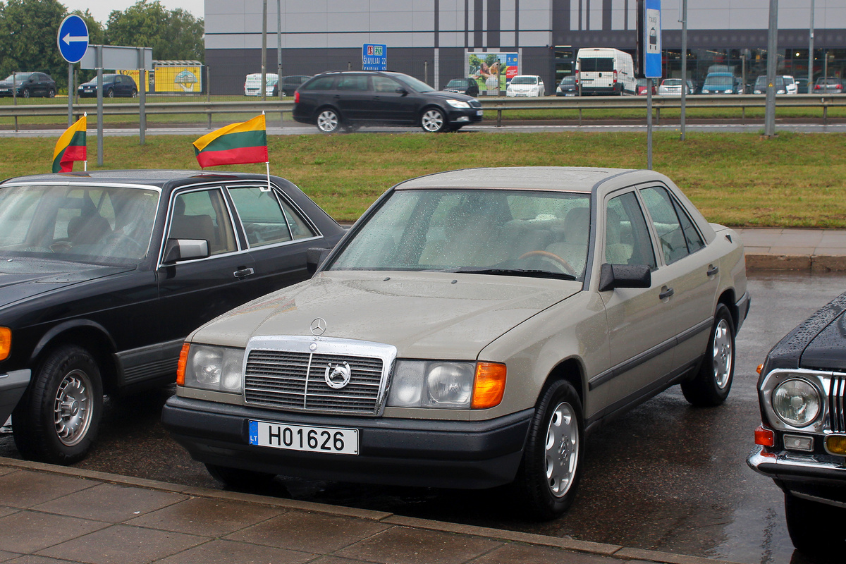 Литва, № H01626 — Mercedes-Benz (W124) '84-96; Литва — Radviliškio miesto šventė 2024