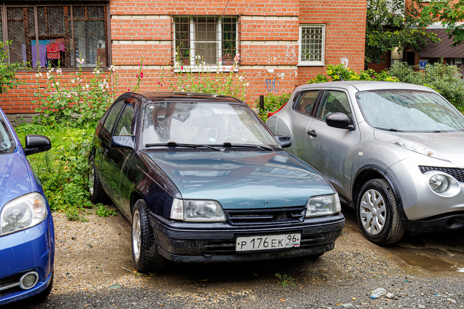 Свердловская область, № Р 176 ЕК 96 — Opel Kadett (E) '84-95