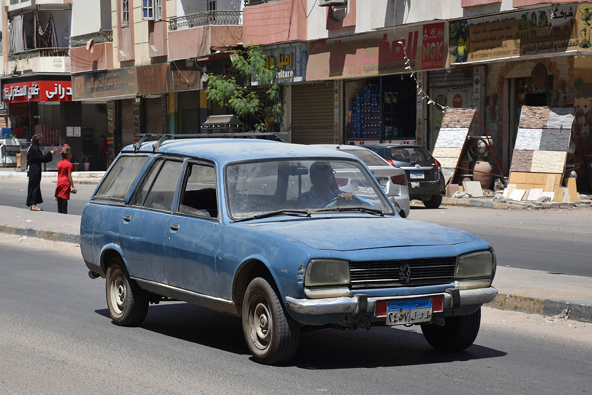 Египет, № 2457 LRT — Peugeot 504 '68-04