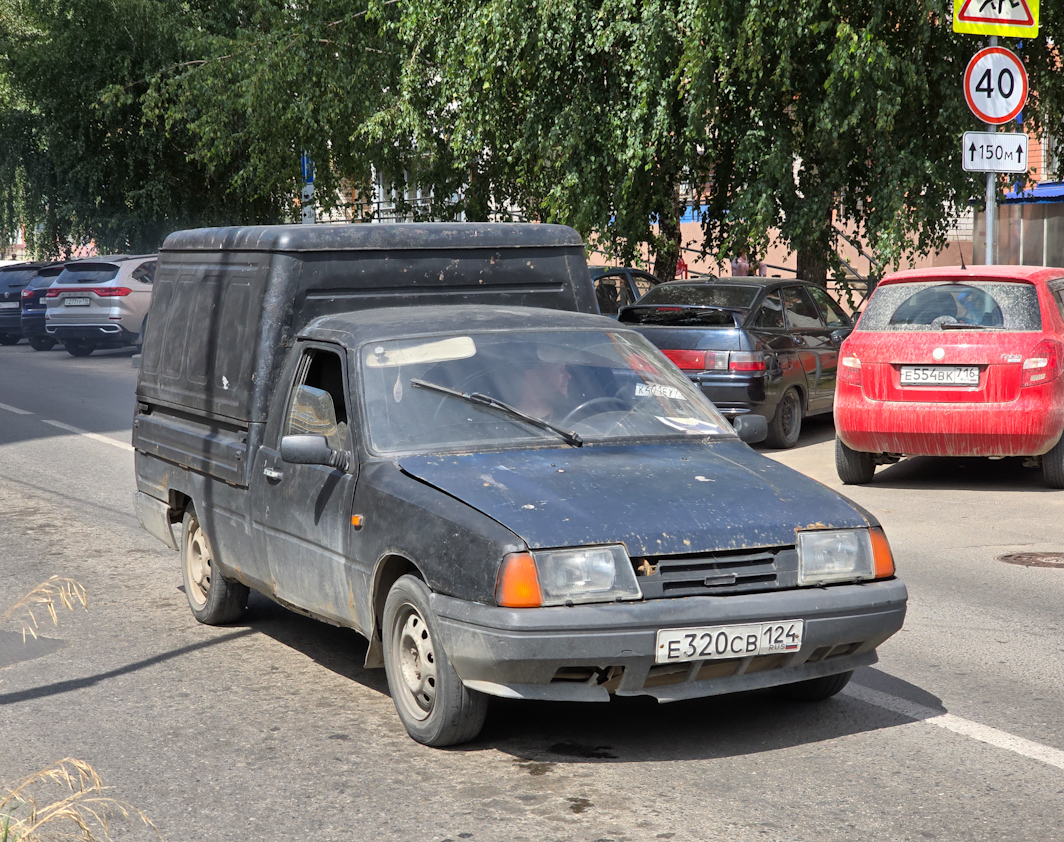 Красноярский край, № Е 320 СВ 124 — Иж-2717-230 '97-05