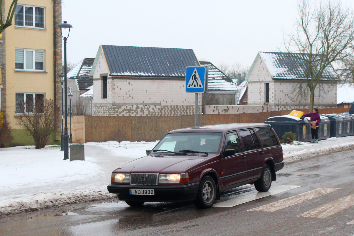Литва, № ADJ 930 — Volvo 940 '90-98