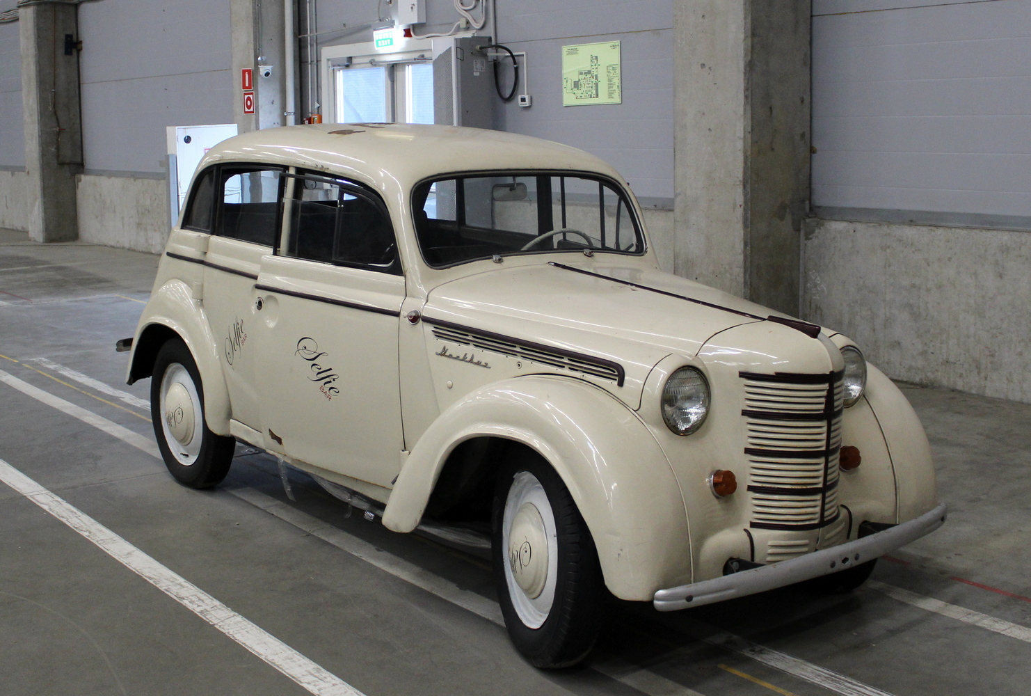 Санкт-Петербург, № 83-99 ЛДК — Москвич-401-420 '54-56