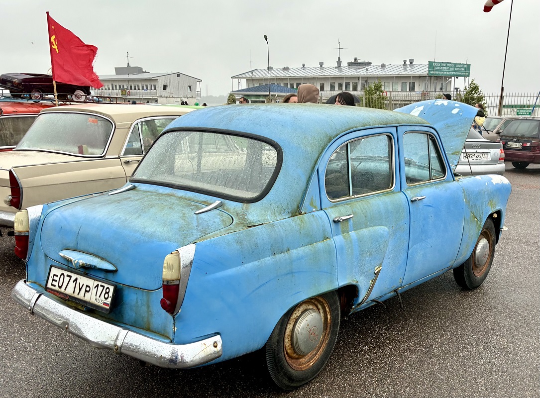 Санкт-Петербург, № Е 071 УР 178 — Москвич-403 '62-65