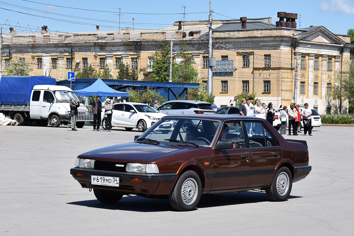 Волгоградская область, № Р 619 МО 34 — Mazda 626 (GC) '82-87; Волгоградская область — День Победы 9 мая 2025
