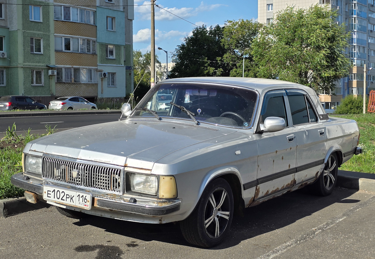 Татарстан, № Е 102 РК 116 — ГАЗ-3102 Волга '81-08