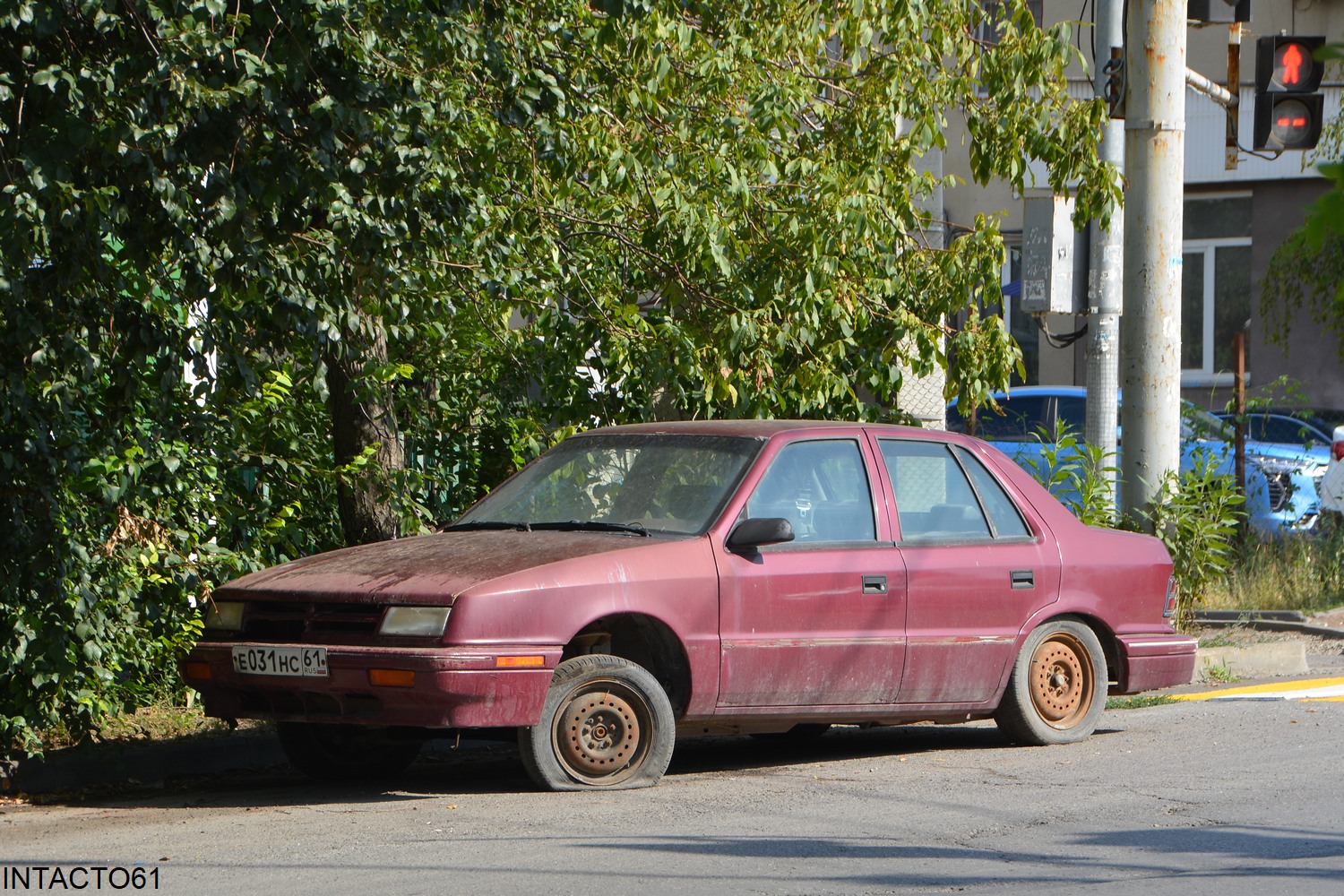 Ростовская область, № Е 031 НС 61 — Dodge Shadow '87-94