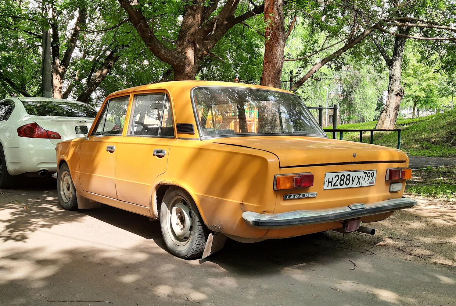 Москва, № Н 288 УХ 799 — ВАЗ-21013 Жигули '77-88
