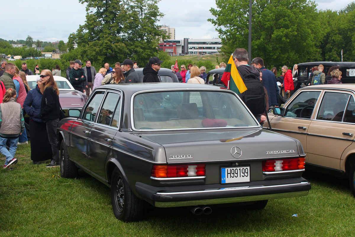 Литва, № H99199 — Mercedes-Benz (W123) '76-86; Литва — Classic Auto Show Kaunas 2025