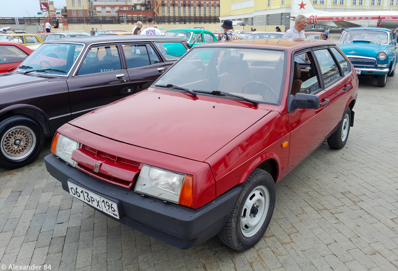 Свердловская область, № О 613 РХ 196 — ВАЗ-2109 '87-93; Свердловская область — Фестиваль "Авторетро" 2025