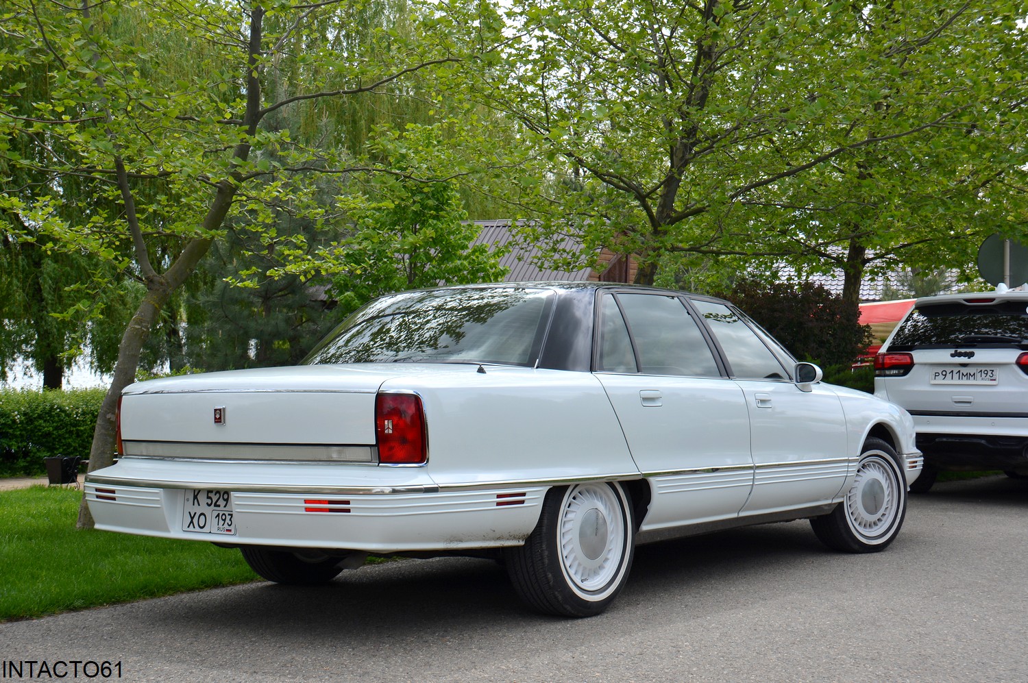 Краснодарский край, № К 529 ХО 193 — Oldsmobile 98 (12G) '90-96; Краснодарский край — Выставка "Гонка времени"-2025