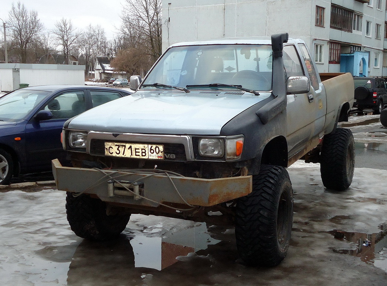 Псковская область, № С 371 ЕВ 60 — Toyota Hilux (N80/N90/N100/N110) '89-05