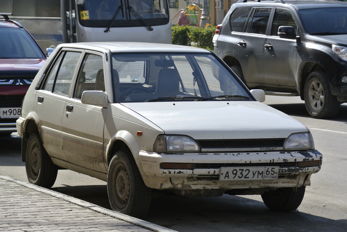 Сахалинская область, № А 932 УМ 65 — Toyota Starlet (P70) '84-89