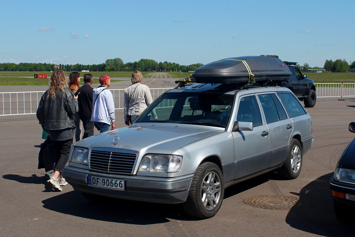 Литва, № DF 90666 — Mercedes-Benz (S124) '86-96; Литва — Retro mugė 2025