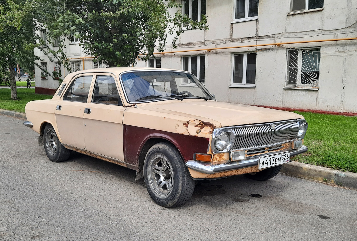 Краснодарский край, № А 413 ВМ 323 — ГАЗ-24-10 Волга '85-92