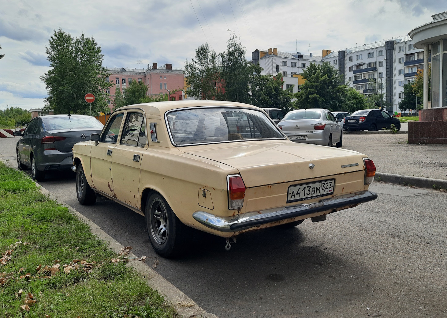Краснодарский край, № А 413 ВМ 323 — ГАЗ-24-10 Волга '85-92