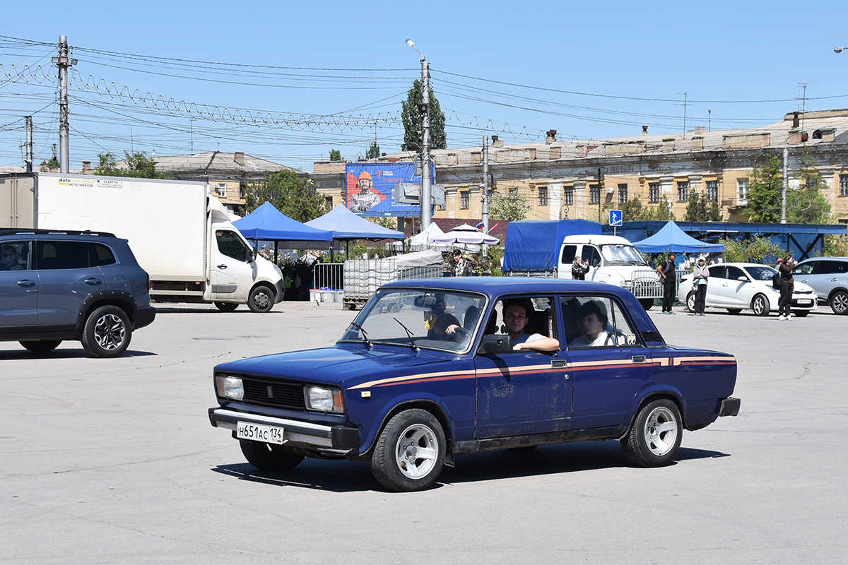 Волгоградская область, № Н 651 АС 134 — ВАЗ-2105 Жигули '80-91; Волгоградская область — День Победы 9 мая 2025
