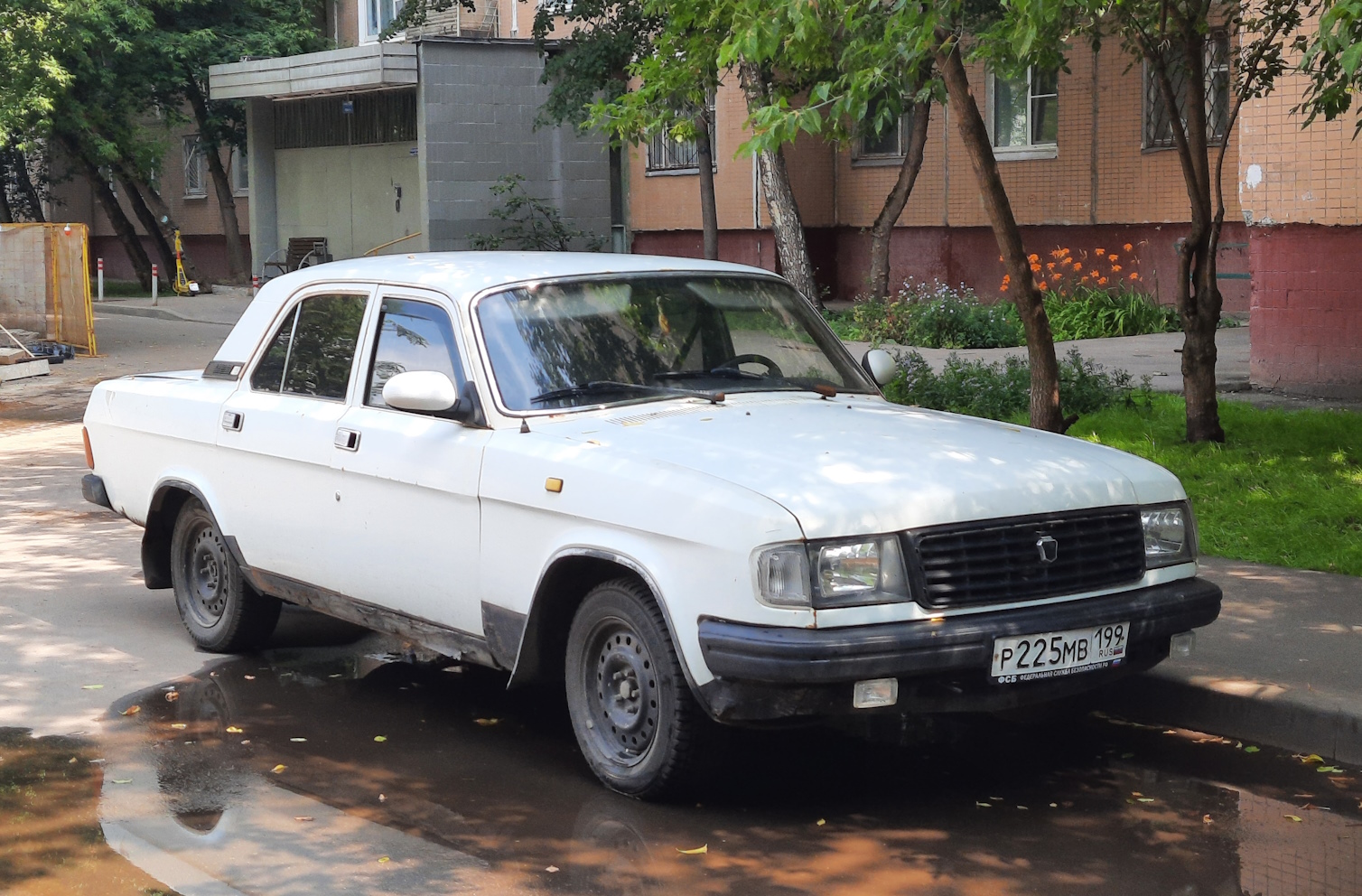 Москва, № Р 225 МВ 199 — ГАЗ-31029 Волга '92-97