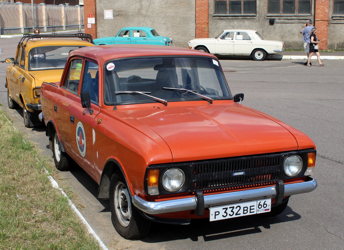 Свердловская область, № Р 332 ВЕ 66 — Москвич-412ИЭ-028 (Иж) '82-01